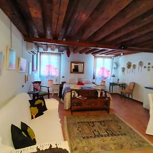 Ai Leoni Venecia